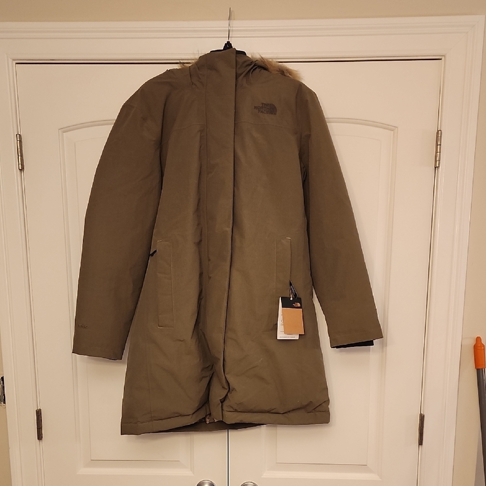 The North Face Women's Ski Jacket in Olive